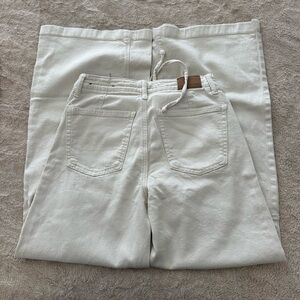 American Eagle Outfitters Woman’s Off-White Bootcut Jeans